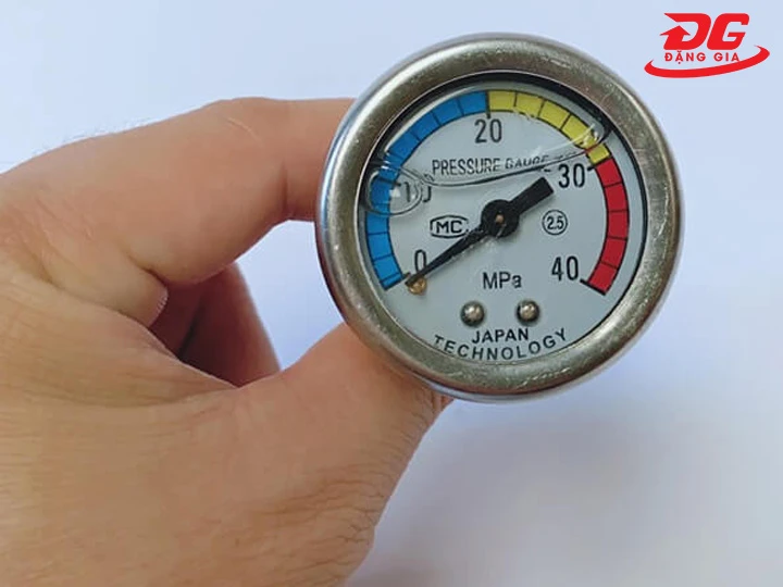 đồng hồ đo áp lực máy rửa xe áp lực Tối ưu trải nghiệm sử dụng