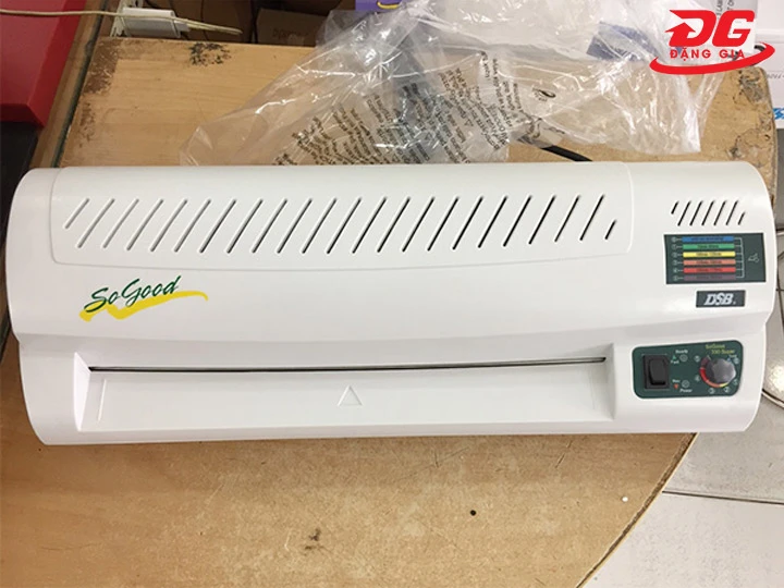 Máy ép plastic Cần Thơ DSB