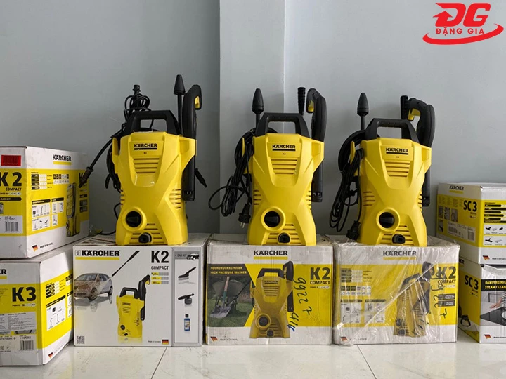 Máy xịt rửa xe Karcher K2 Compact Car