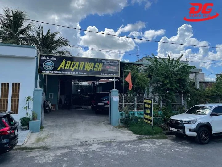 Tiệm rửa xe Tây Ninh Ân Car Wash