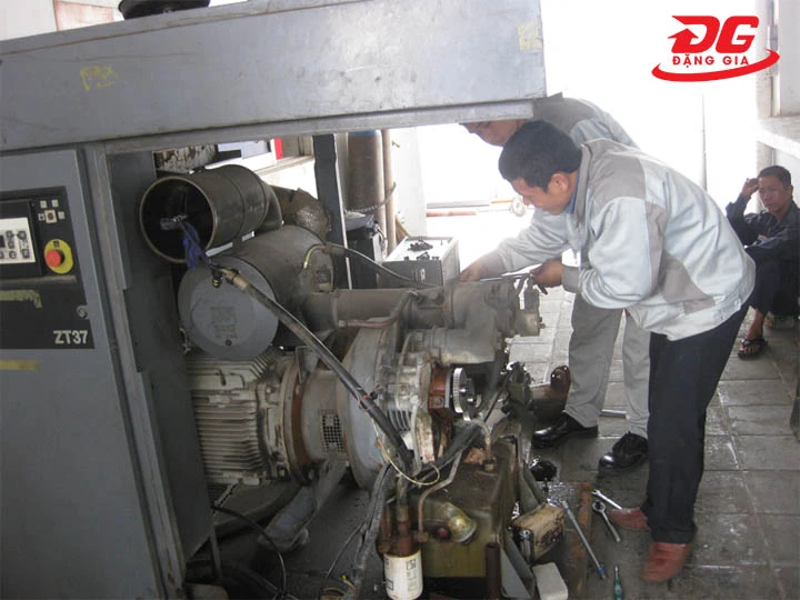 Duy trì lịch bảo dưỡng và bôi trơn