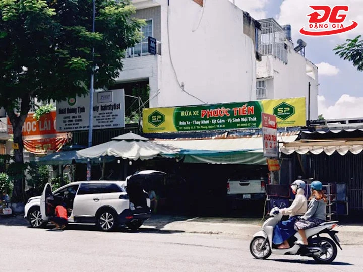 Rửa xe Phước Tiến