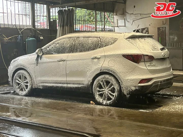 Trung tâm chăm sóc xe Bảy Bằng