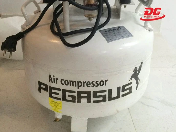 Máy bơm hơi nha khoa Pegasus TM-OF550-22L