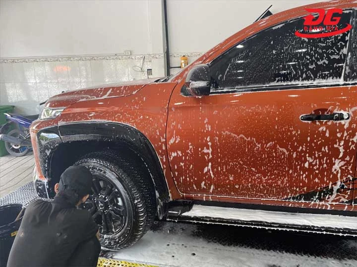 Rửa xe Minh trọc