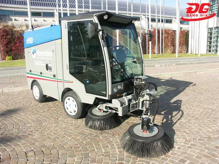 Top 4+ Xe quét rác Fiorentini: Bền bỉ, Hiện đại nhất 2025