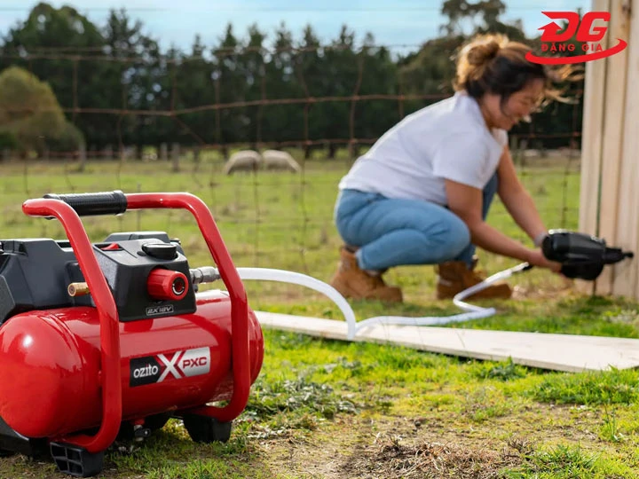 Máy nén khí Ozito PCX-36V