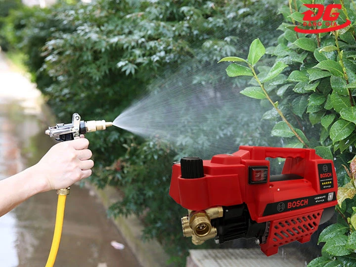 Máy rửa xe tưới cây xịt rửa thần tốc
