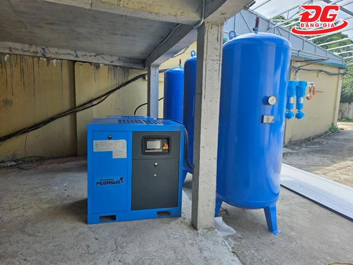 sử dụng máy nén khí biến theo phương pháp Chạy đa cấp tốc độ