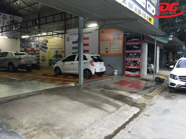 Tiệm rửa xe Điện Biên Phủ HD Car