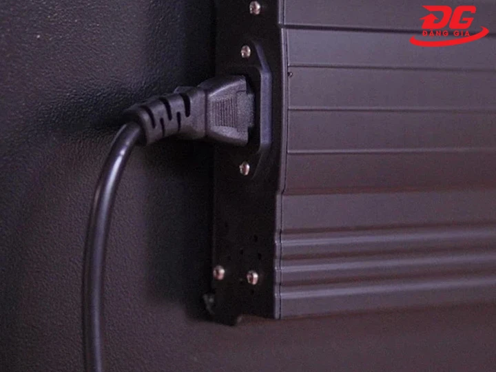 Tủ chống ẩm 80 lít có thể Cắm điện liên tục