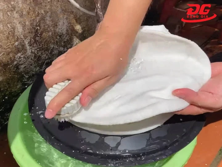 Làm sạch túi vải