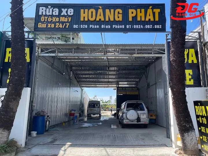 Rửa xe Hoàng Phát