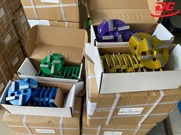 Điều cần chú ý khi sử dụng đĩa mài sàn bê tông 4 lưỡi SF07