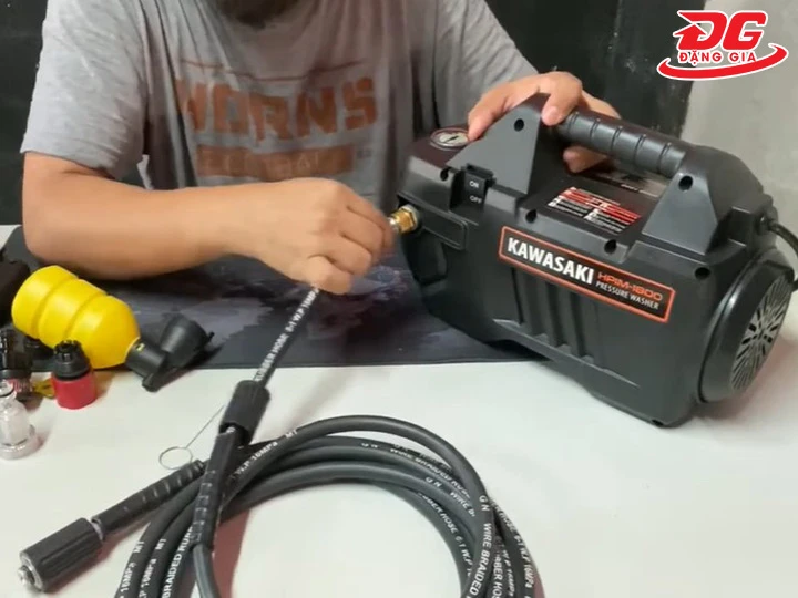 lắp đặt máy rửa xe Kawasaki