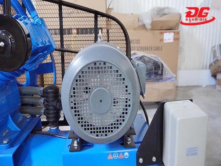 Máy nén khí Puma PK-15300 (15HP) công suất lớn