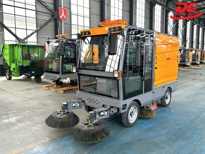  lưu ý khi vận hành xe quét đường Kumisai KMS-S14