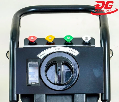 Máy rửa xe cao áp Kumisai 18M17.5-3T4 5