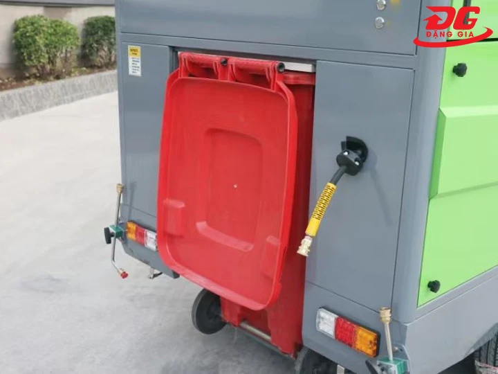 xe quét rác Kumisai KMS-S14 Thùng rác dung tích lớn