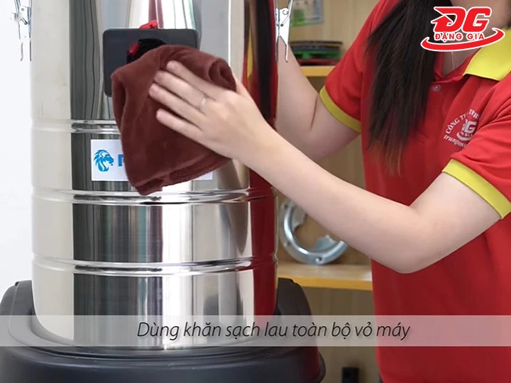 vệ sinh máy hút bụi