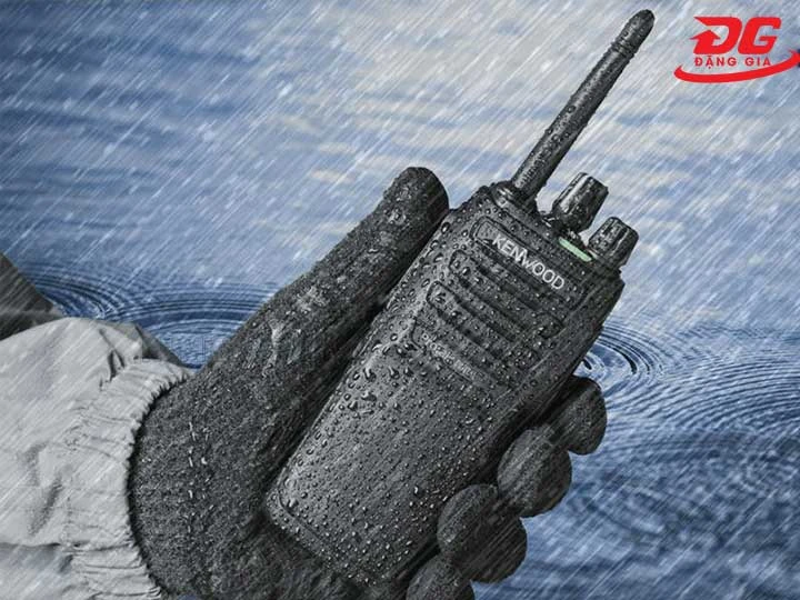 Bộ đàm Kenwood TK 3290PLUS chống bụi chống nước