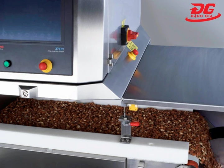 Nguyên lý máy dò kim loại cà phê