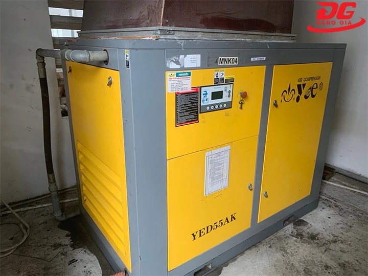 Máy nén khí trục vít Yee