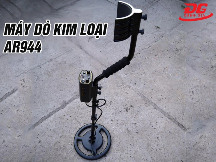máy dò kim loại AR944