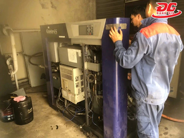 bảng mã lỗi máy nén không khí Kobelco giúp sửa thần tốc