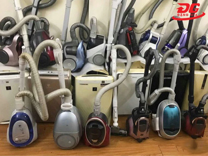 máy hút bụi 500W mẫu mã đa dạng