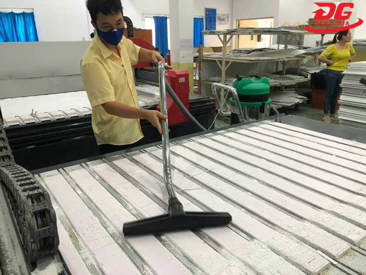 Cách dùng máy hút bụi 4500W an toàn, tránh hao mòn