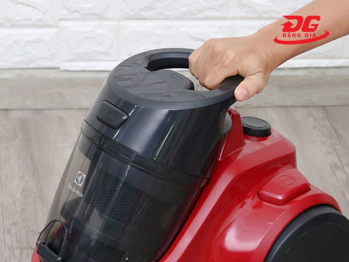 Hình thức máy hút bụi công nghiệp Electrolux