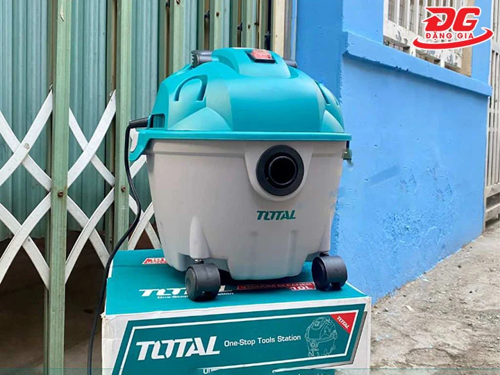 TOTAL 1200W TVC12101 10l