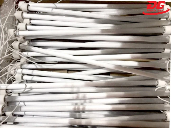 Đèn nhiệt máy plastic