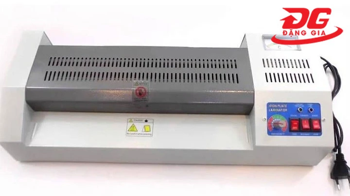 Cách vệ sinh máy ép Plastic đúng chuẩn, kéo dài tuổi thọ