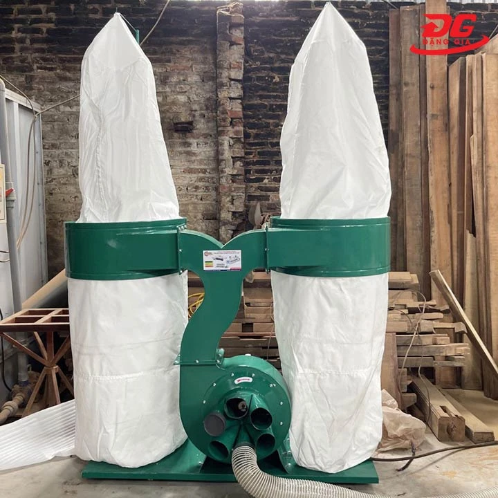 Máy hút bụi MF9055