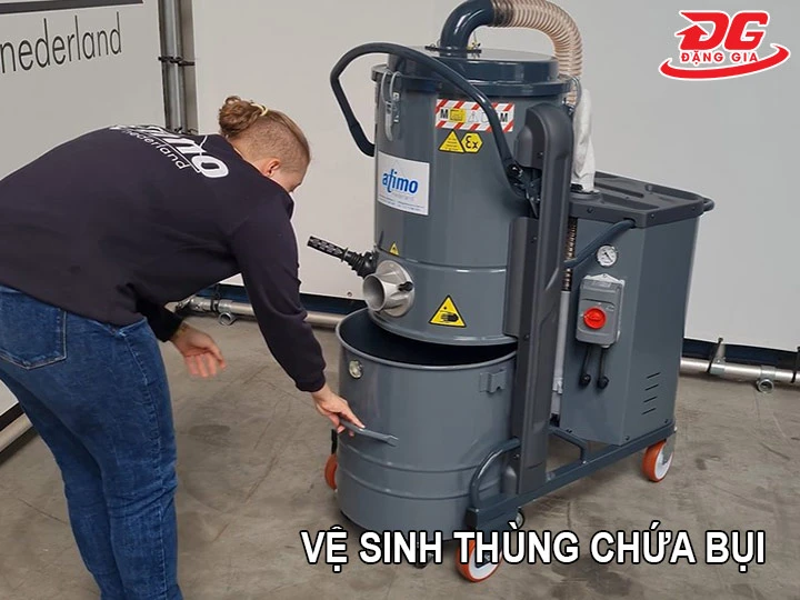vệ sinh thùng chứa bụi