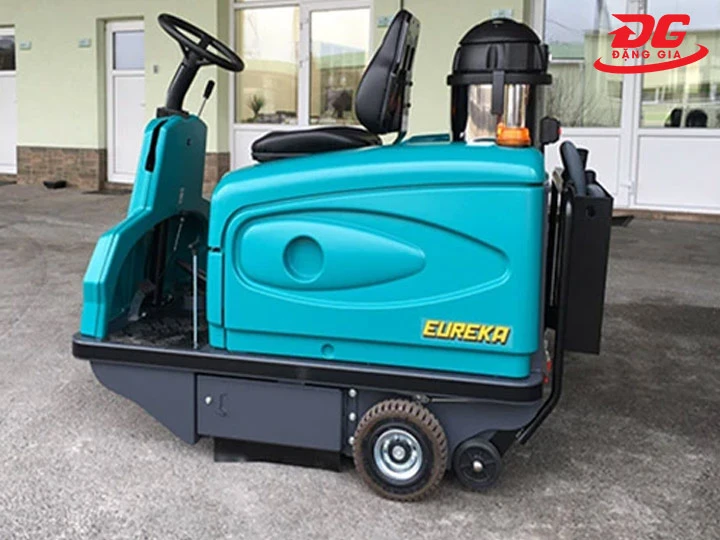Xe quét rác Eureka Rider 1201 SH