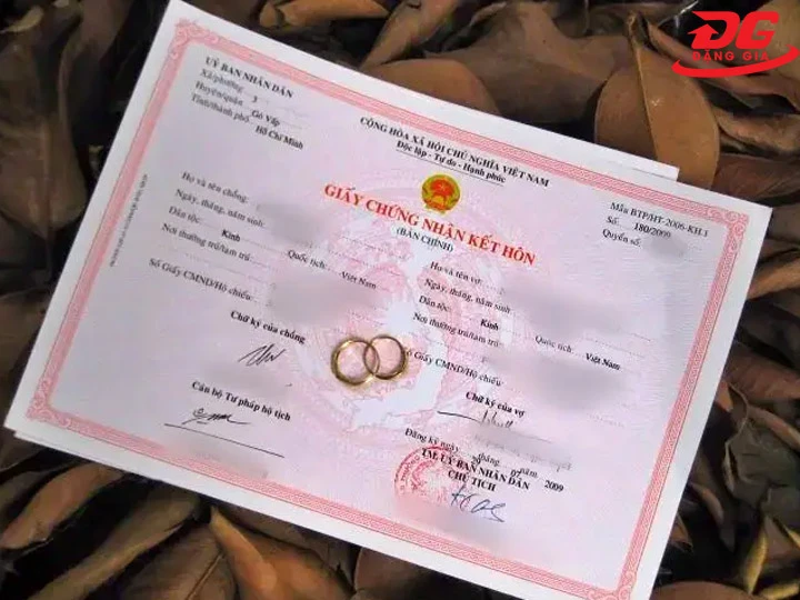 Giấy đăng ký kết hôn