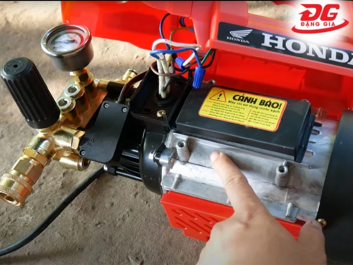 Chọn thương hiệu uy tín khi mua máy rửa xe