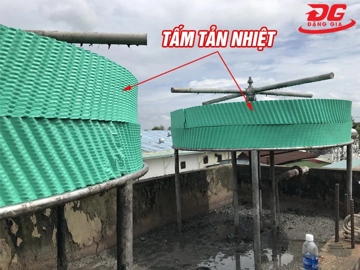 Tấm tản nhiệt PVC tròn