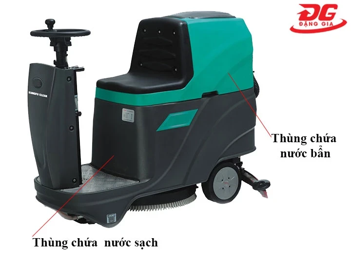 Máy chà sàn ngồi lái Kungfu Clean KF 1350 có 2 thùng chứa riêng biệt