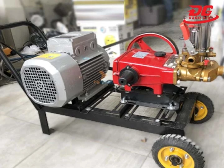 Máy xịt rửa xe 1HP Sumika LS 909