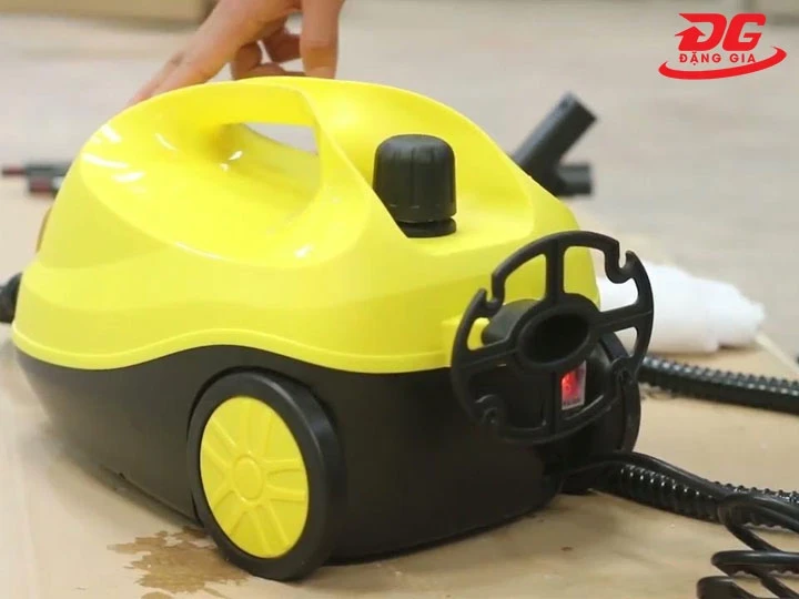 nạp nước cho máy giặt thảm phun hút