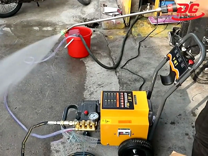 Chọn nguồn nước có độ sạch cho Máy rửa xe tải V-JET VJ 70/2.2