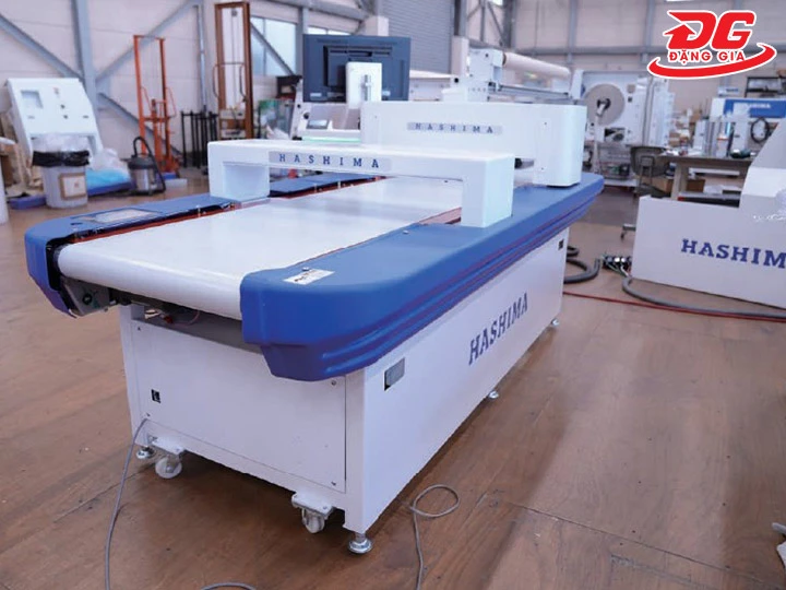 Máy dò kim loại Hashima HN-880C-120