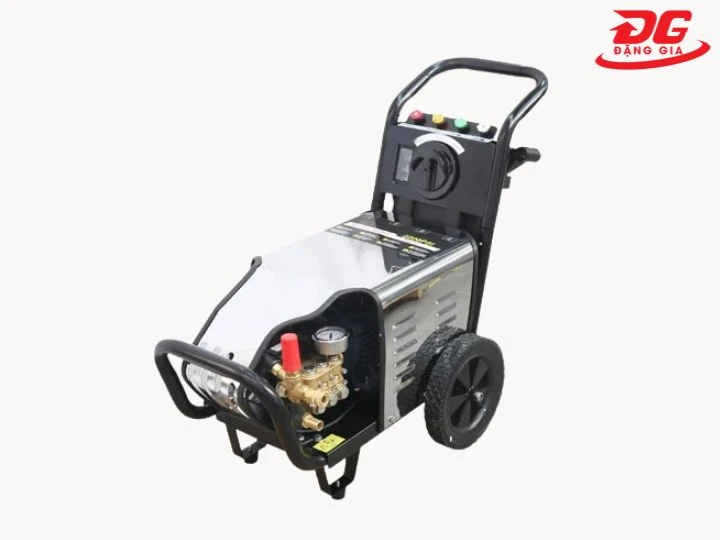 Máy rửa xe IPC SG-70 9536 T