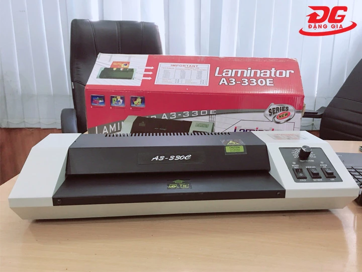 Máy ép dẻo A3 YT330E