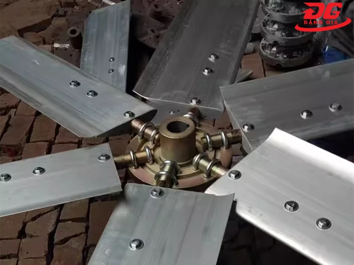 Thông tin quan trọng về cánh quạt hợp kim nhôm D4800mm