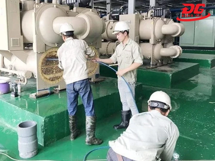 Xả và làm sạch tạp chất trong các ống dẫn nước ra